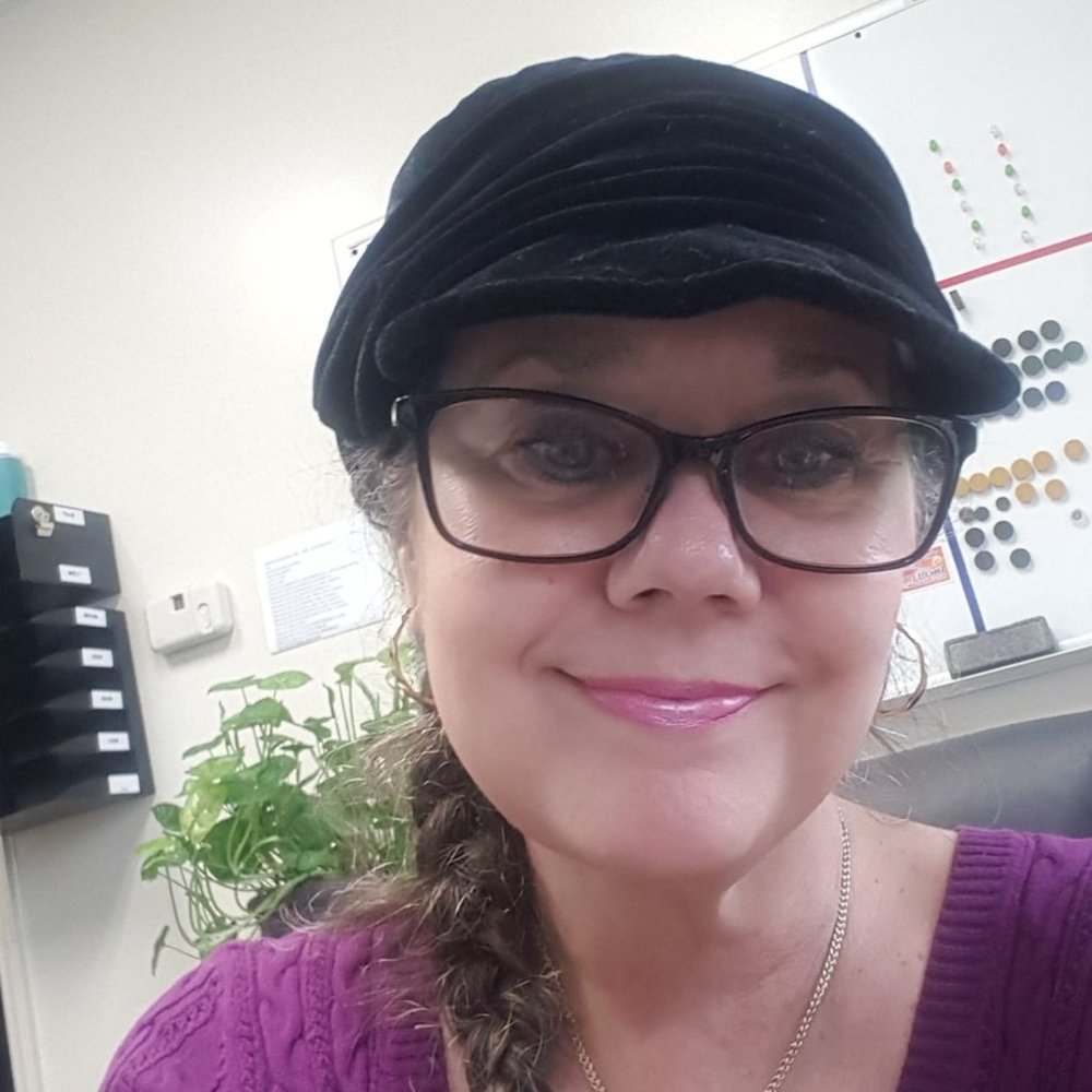 Meet your Posher, Angela